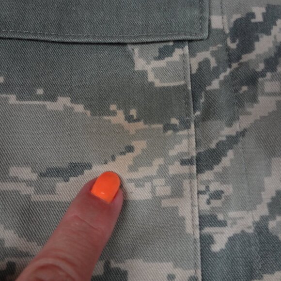 US AIR FORCE CAMOFLAGE UNIFORM WOMENS 6R JACKET CAMO TACTICAL FATIGUES L250 NAME - Picture 4 of 7